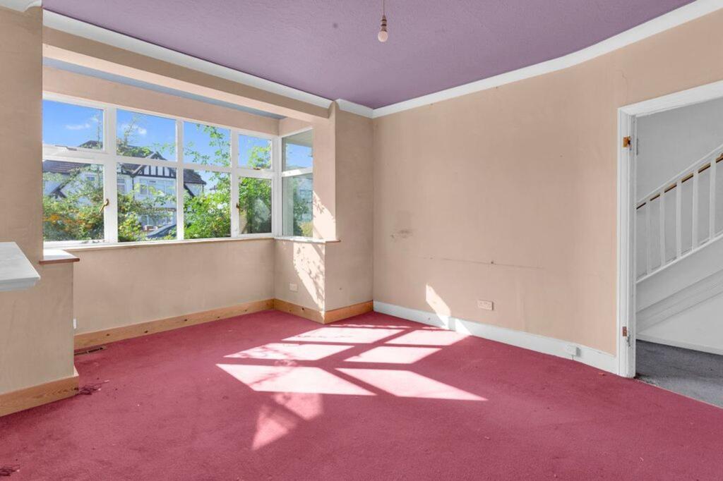 House in Harrow - View 4