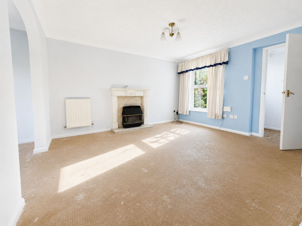 House in Kettering, Brambleside - View 2