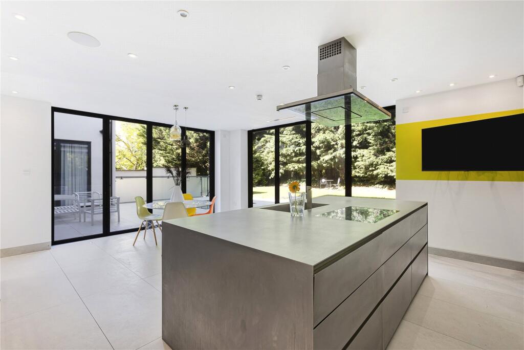 House in London - More