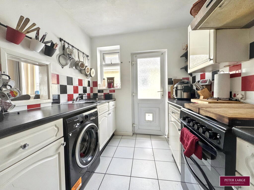 55 Ashly Court, St Asaph, Denbighshire LL17 0PL photo 4
