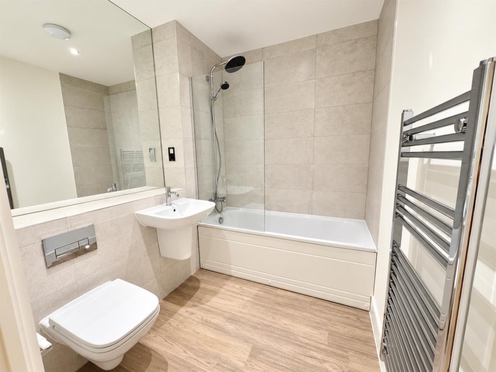 Apartment in Erith, The Quarry, Northumberland Heath - View 5