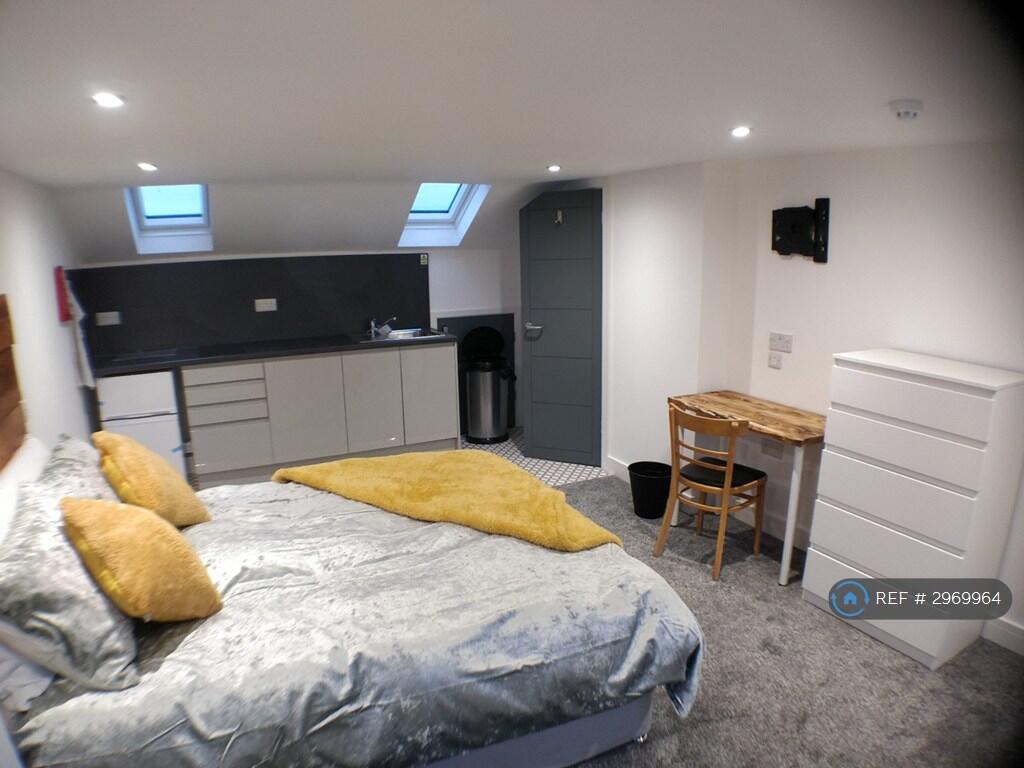 House in Coventry - View 2