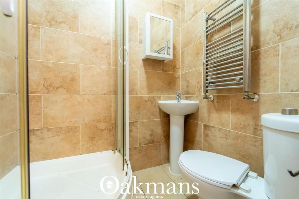 6 bedroom house for rent