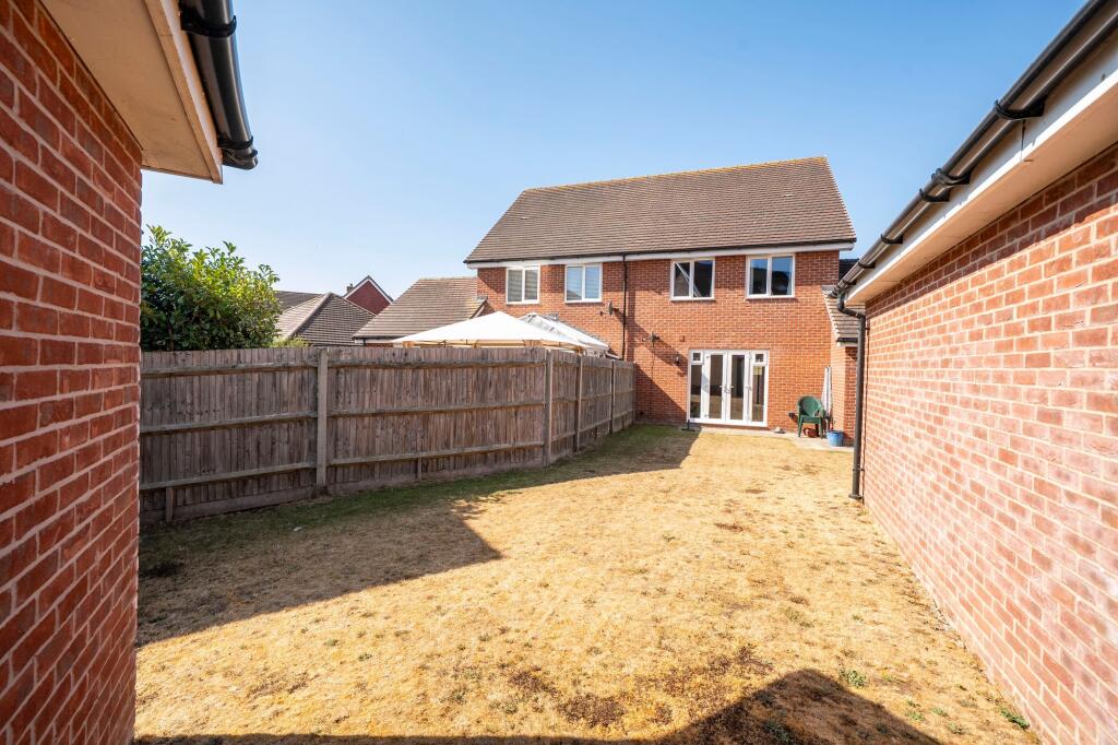 House in Salisbury - View 4
