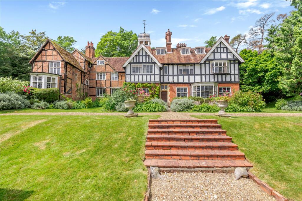 Main image of property: Spring Lane, Cookham Dean,, Berkshire, SL6