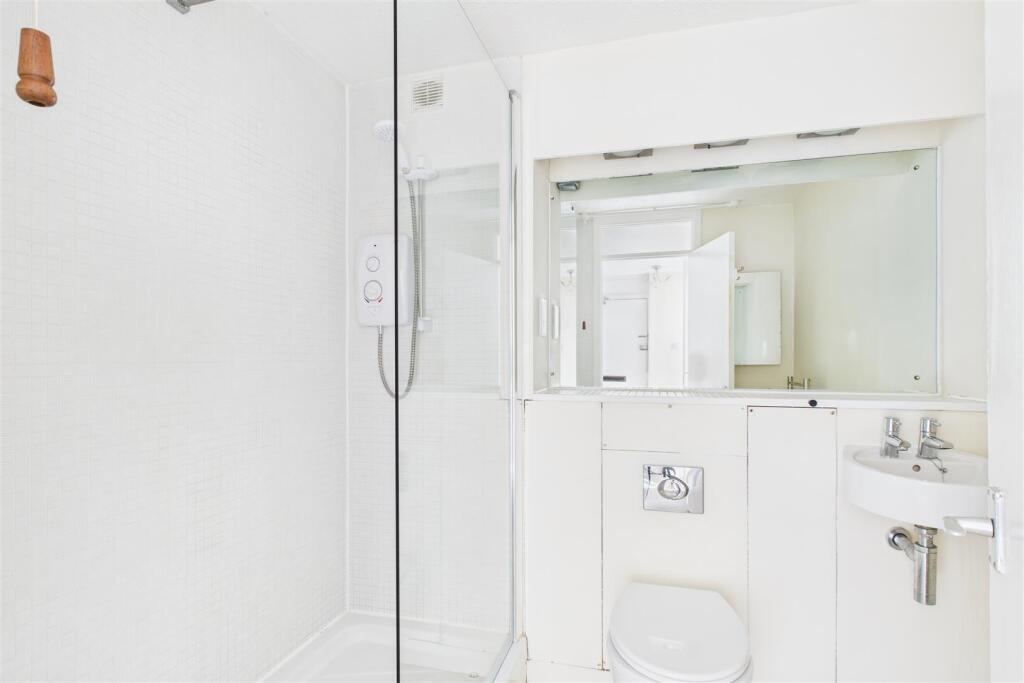Apartment in Bristol, High Kingsdown, Cotham - View 4