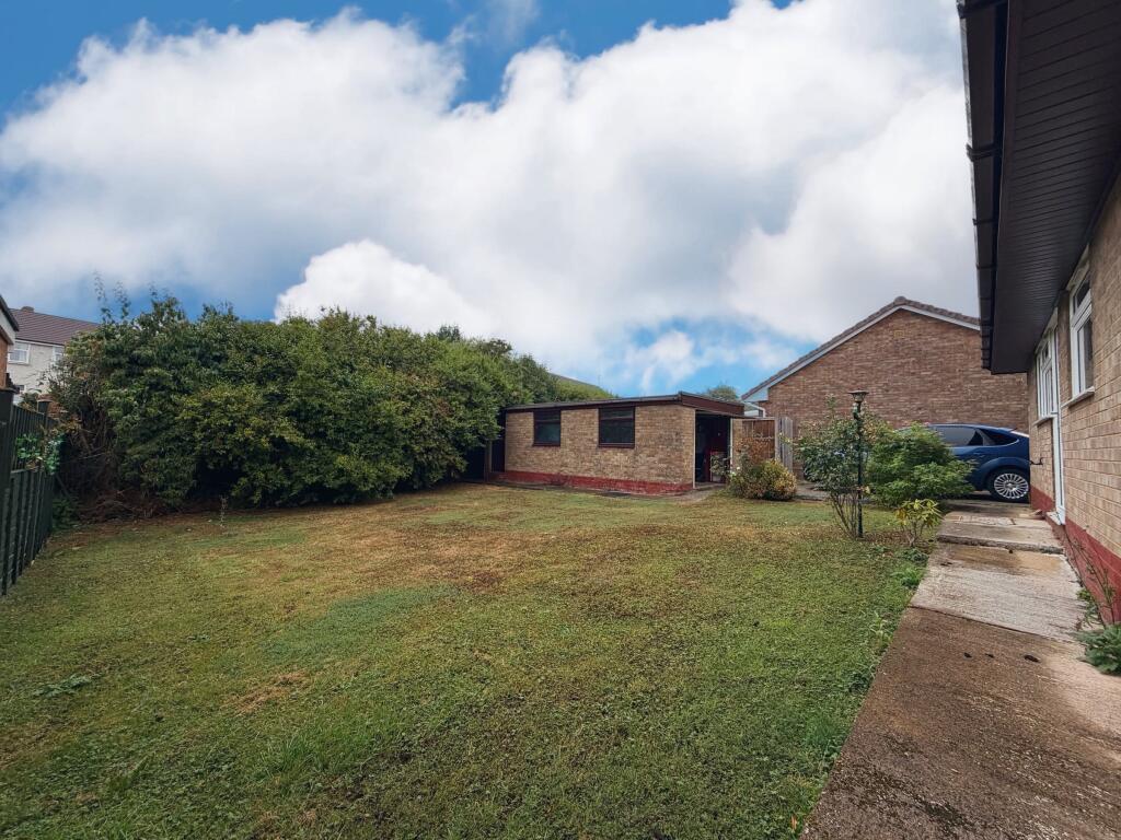 House in Gloucester - View 2