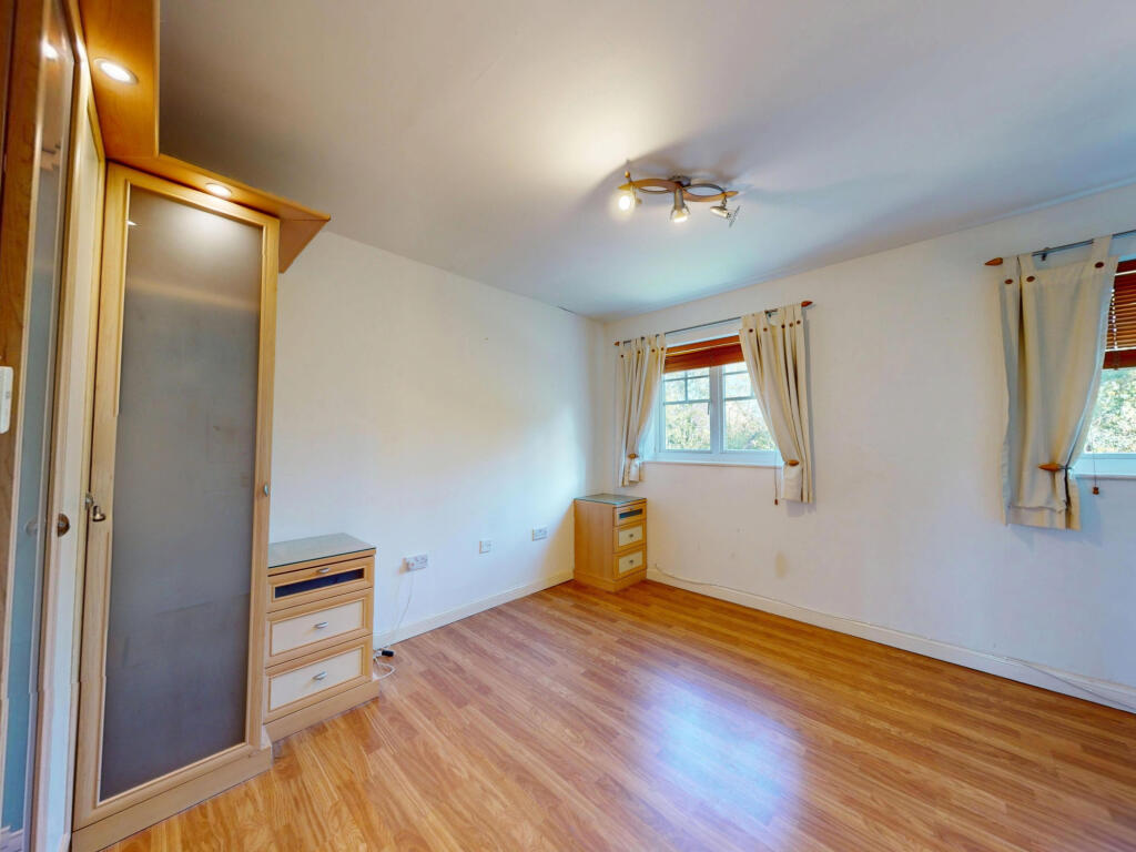 House in Ashford, Park Farm, Kingsnorth - More