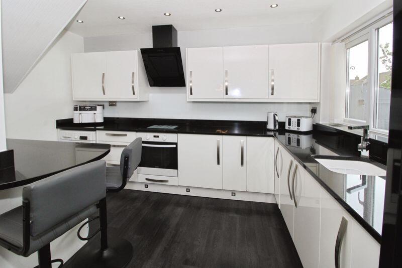 House in Walsall, West Midlands - View 4