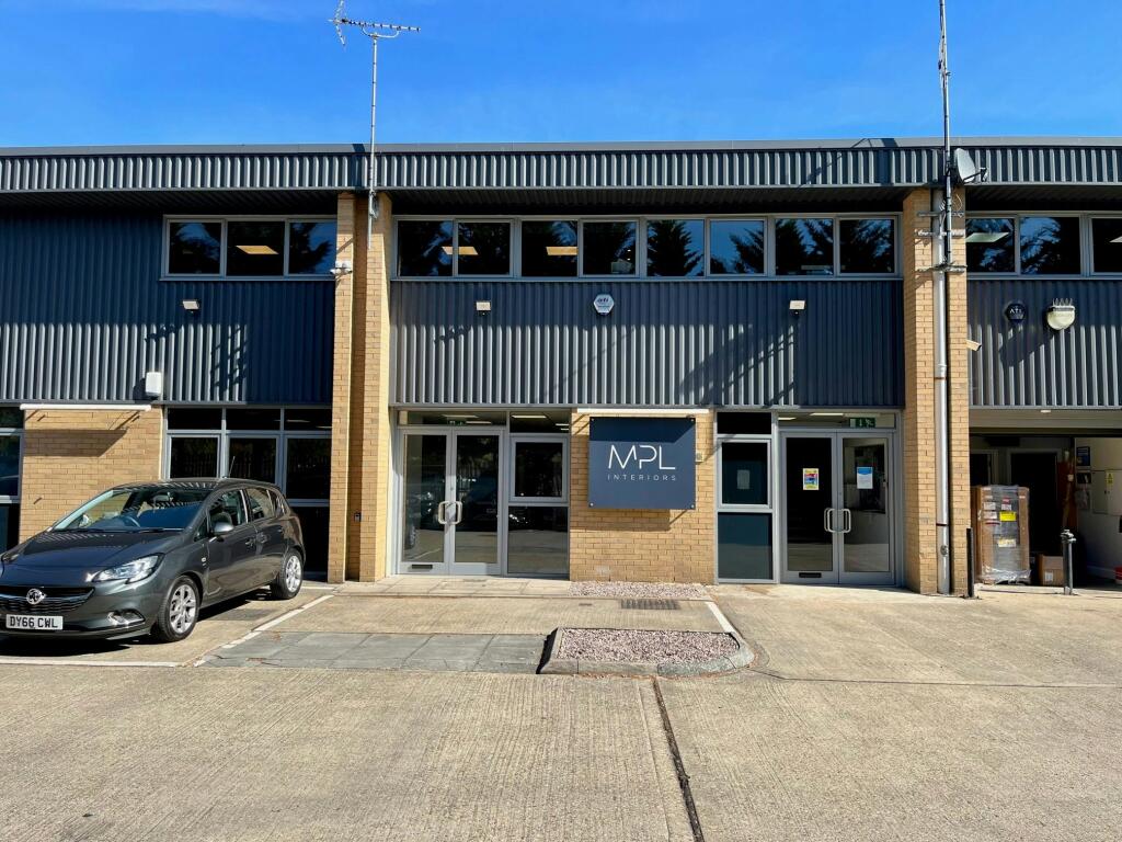Circuit Centre 13.jpg