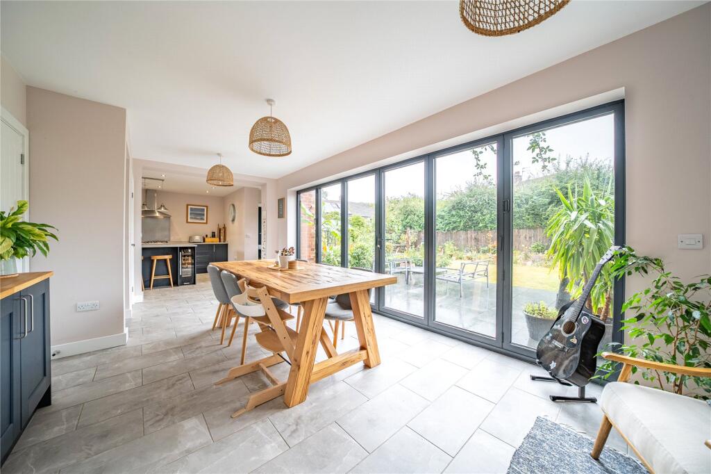 House in Leeds - View 4