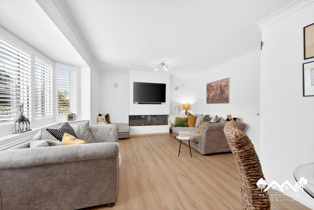 Additional image 4 of Kings Drive, Hoddlesden, Darwen, BB3 3RB