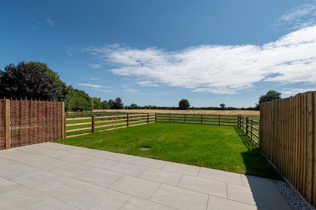 Stratford Road, Wellesbourne, CV35 photo 4