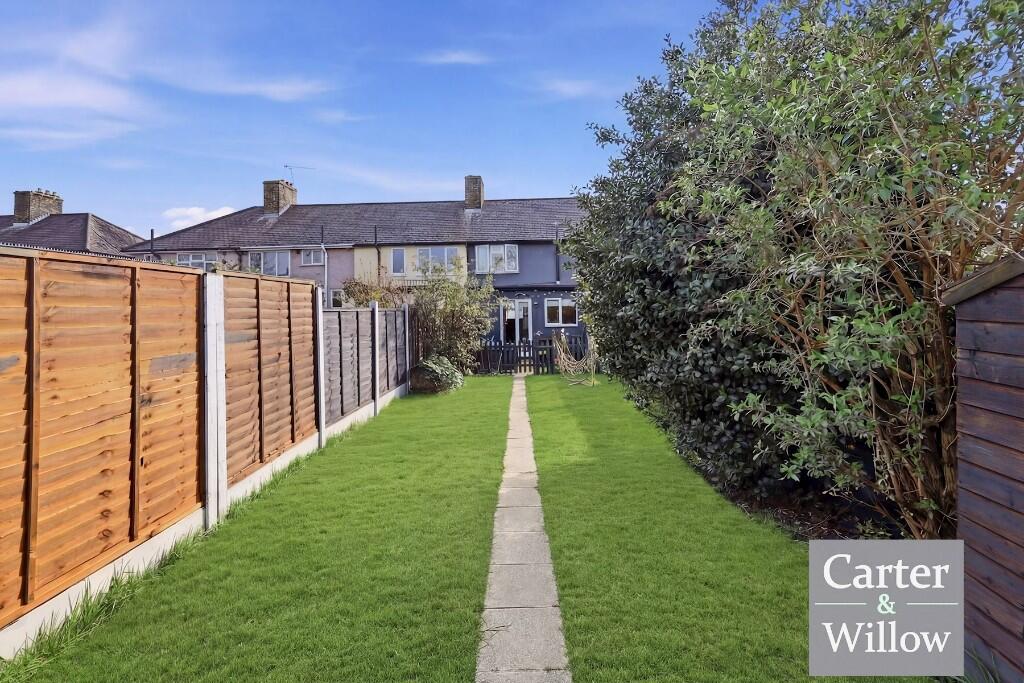House in London - View 2