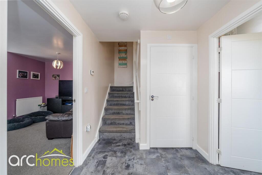 House in Wigan, Hag Fold - More