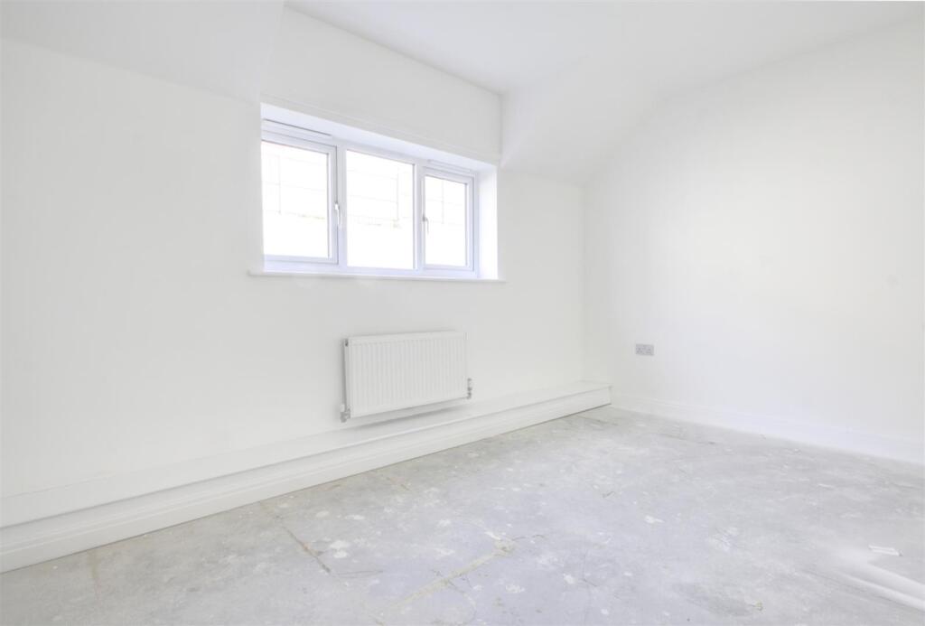 Additional image 5 of 14 Pen-Y-Ghent Road, Skipton