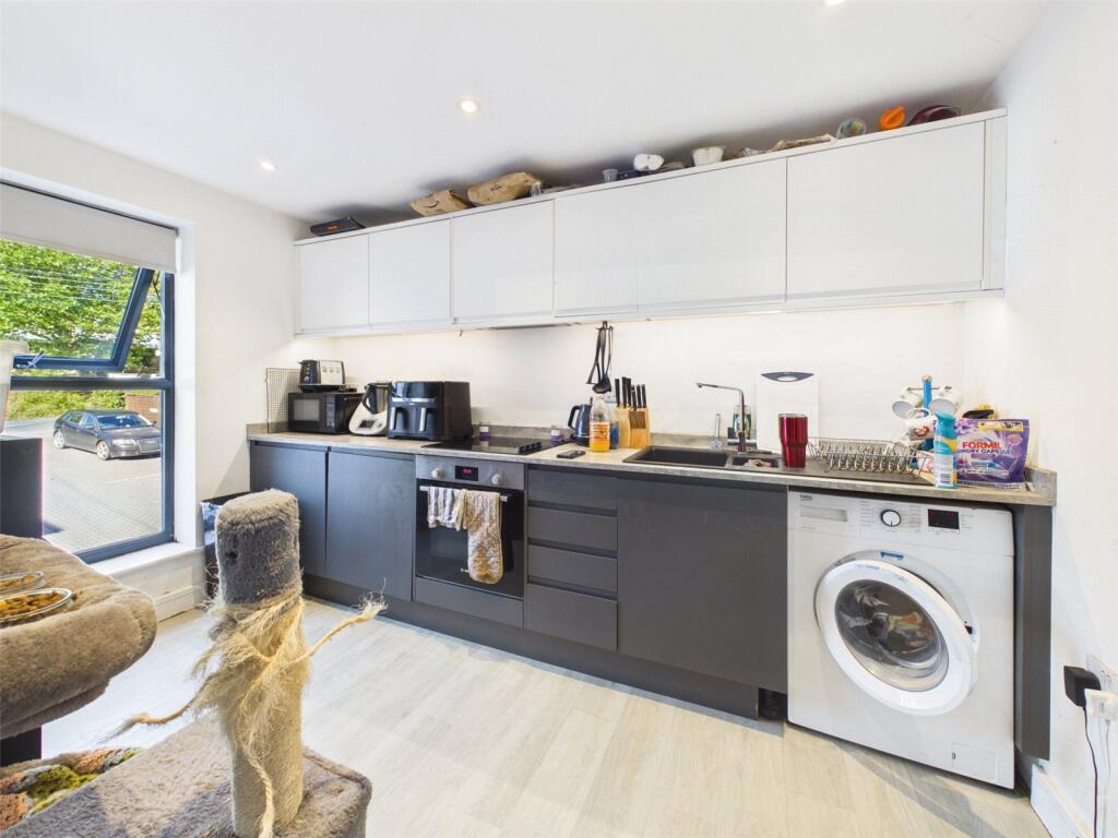 Apartment in Exeter - View 2
