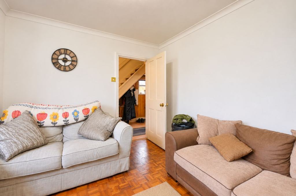 House in Southampton - View 3