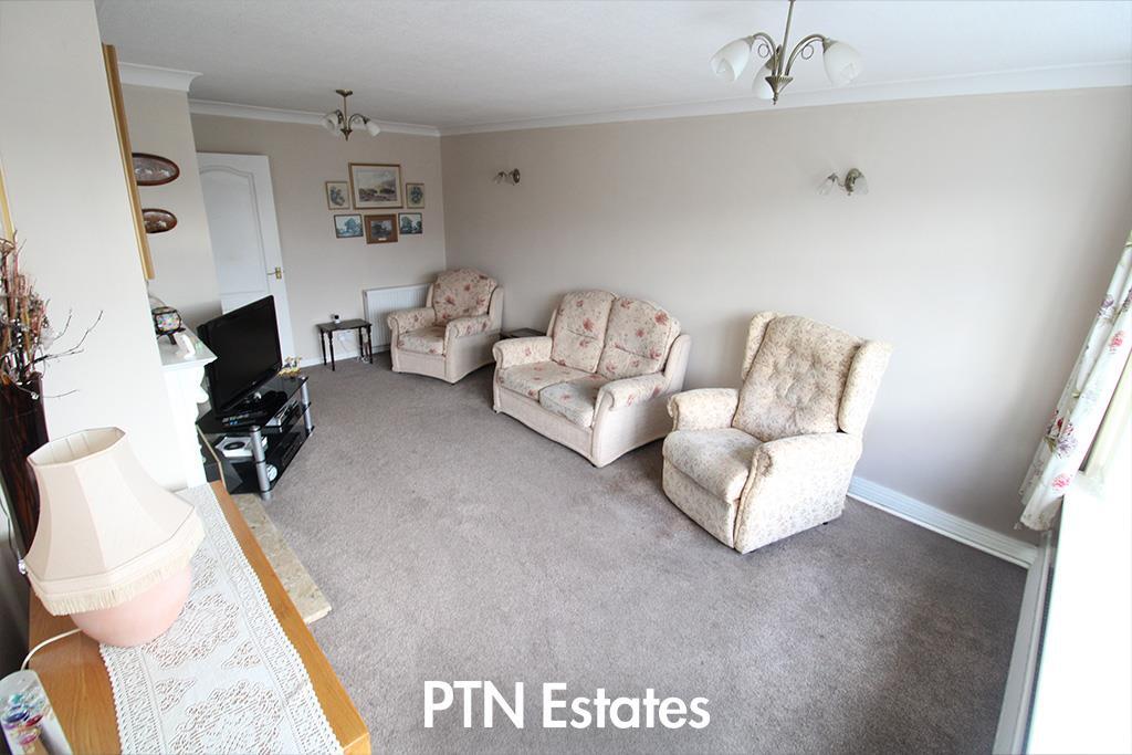 Conway Close, Kingswinford photo 4