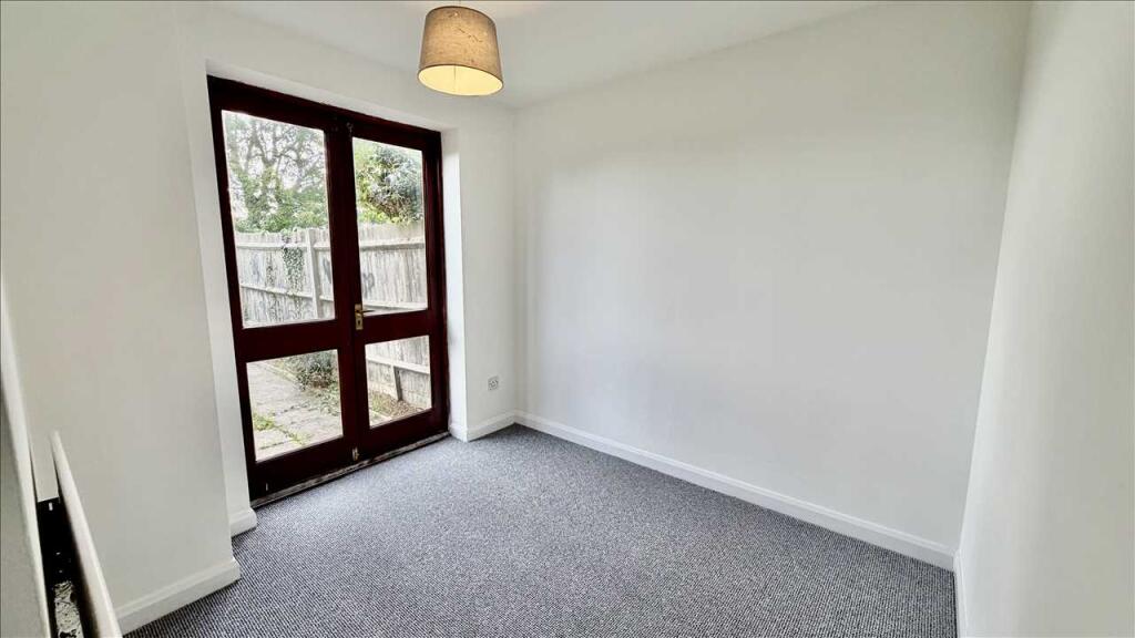Apartment in Olney - More