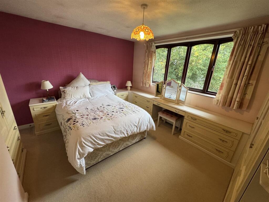 House in Reading - More