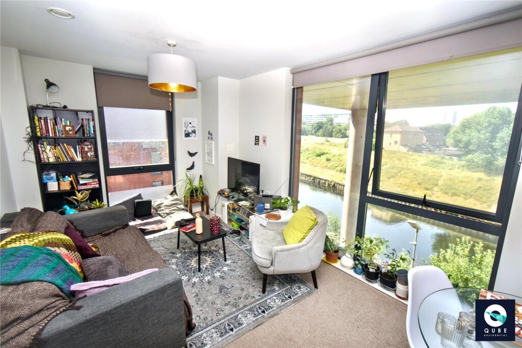 Main image of property: Adelphi Wharf, 11 Adelphi St, Salford, M3