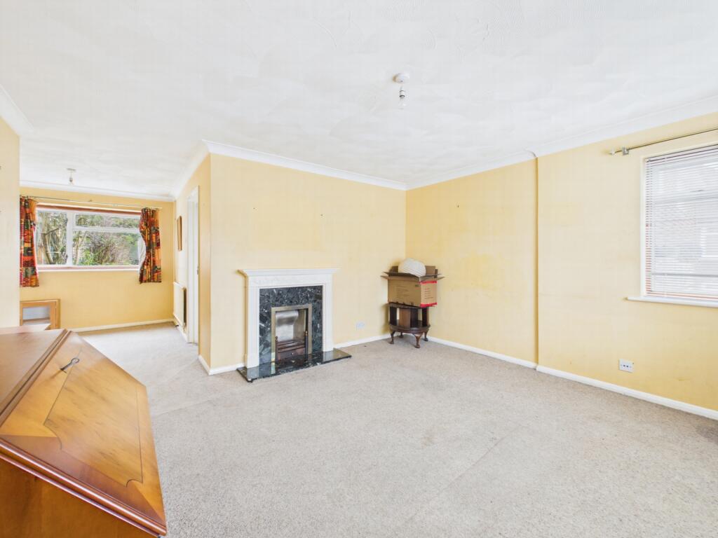 Harlands Road, Haywards Heath, RH16 photo 2