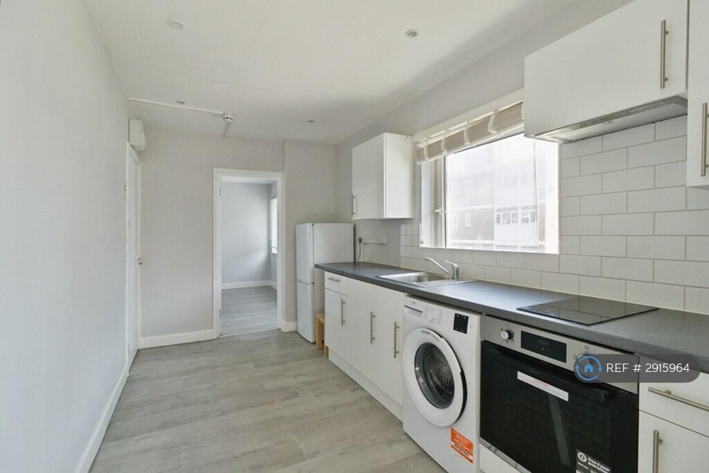 Main image of property: Lyndon Road, Belvedere, DA17