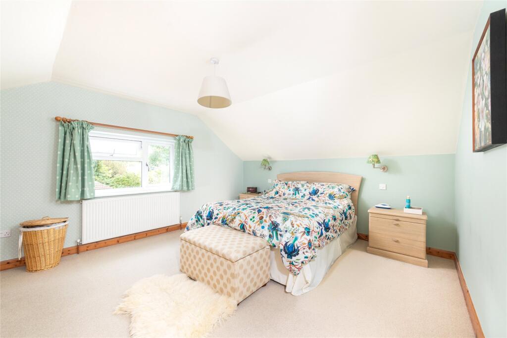 House in Biddenham, Bedford - View 5