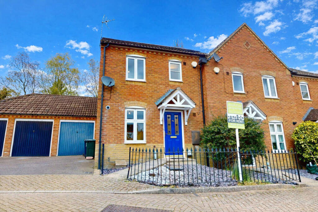 Main image of property: Aylesbury Road, Kennington, Ashford, Kent, TN25 4QH
