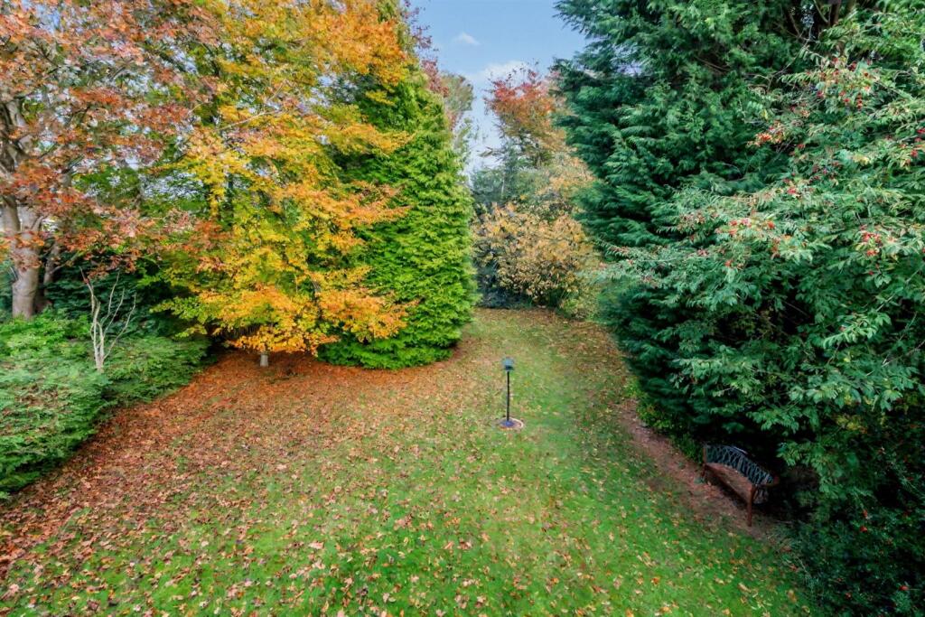 Eyebrook Road, Bowdon, Altrincham photo 2