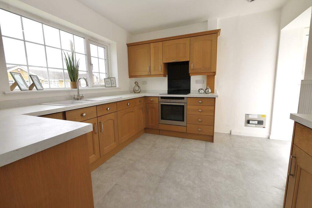 Broom Close, Tickhill, Doncaster photo 4