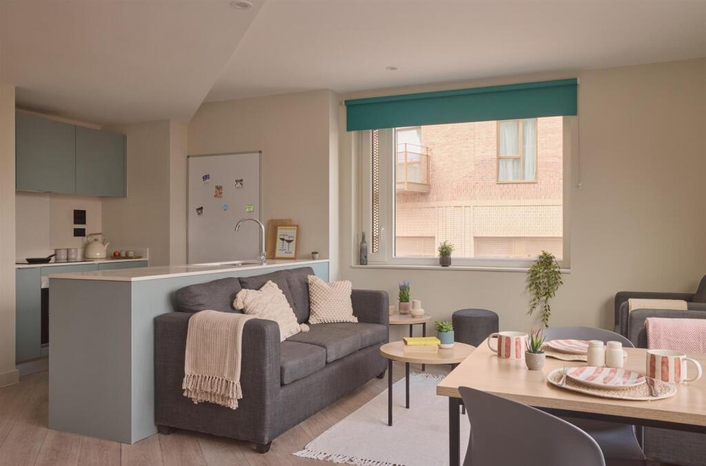 Apartment in London - View 3