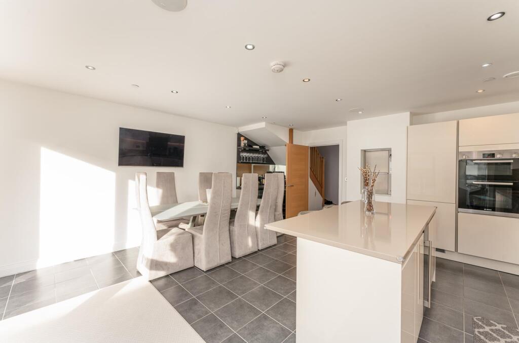 Inglis Way, Millbrook Park, NW7 - View 6