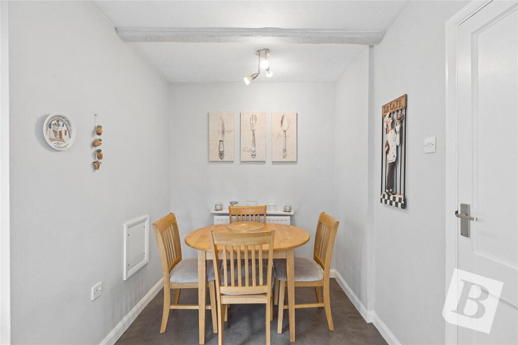 House in Brentwood, Blackmore, Blackmore, Hook End and Wyatts Green - More