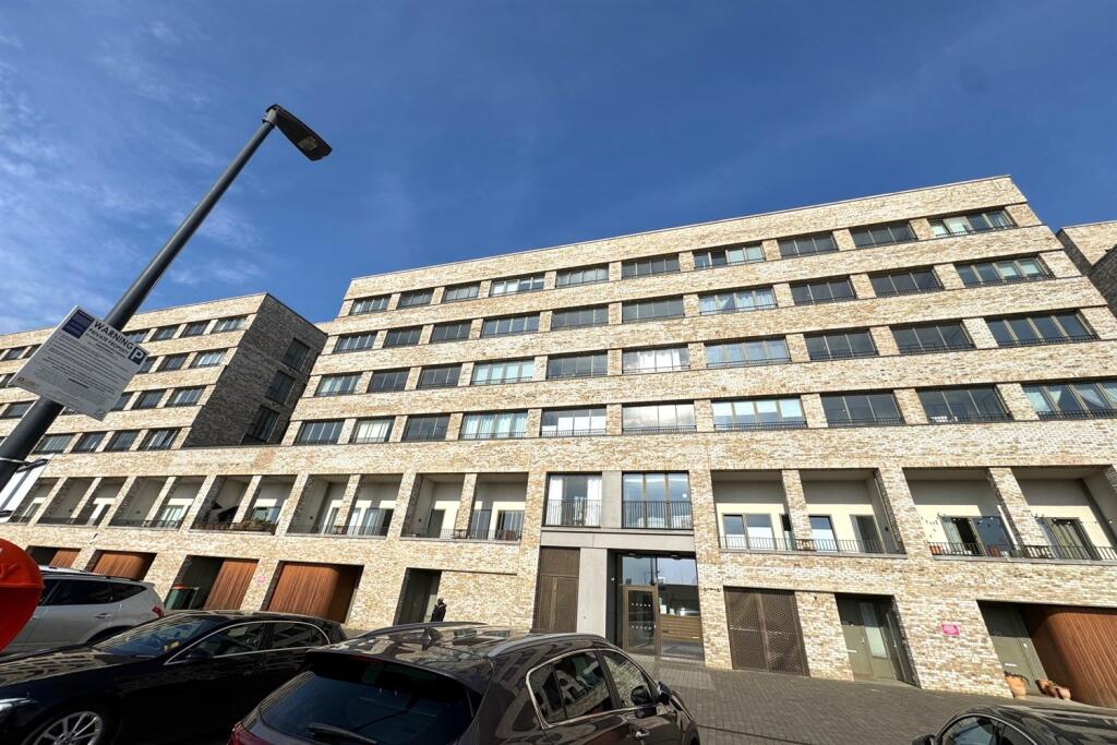Main image of property: Morton Apartments, E16