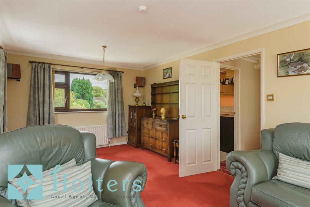 16, Underhill Crescent, Knighton photo 3