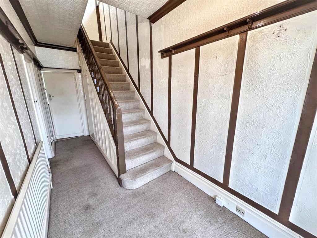 House in Bradford - View 5