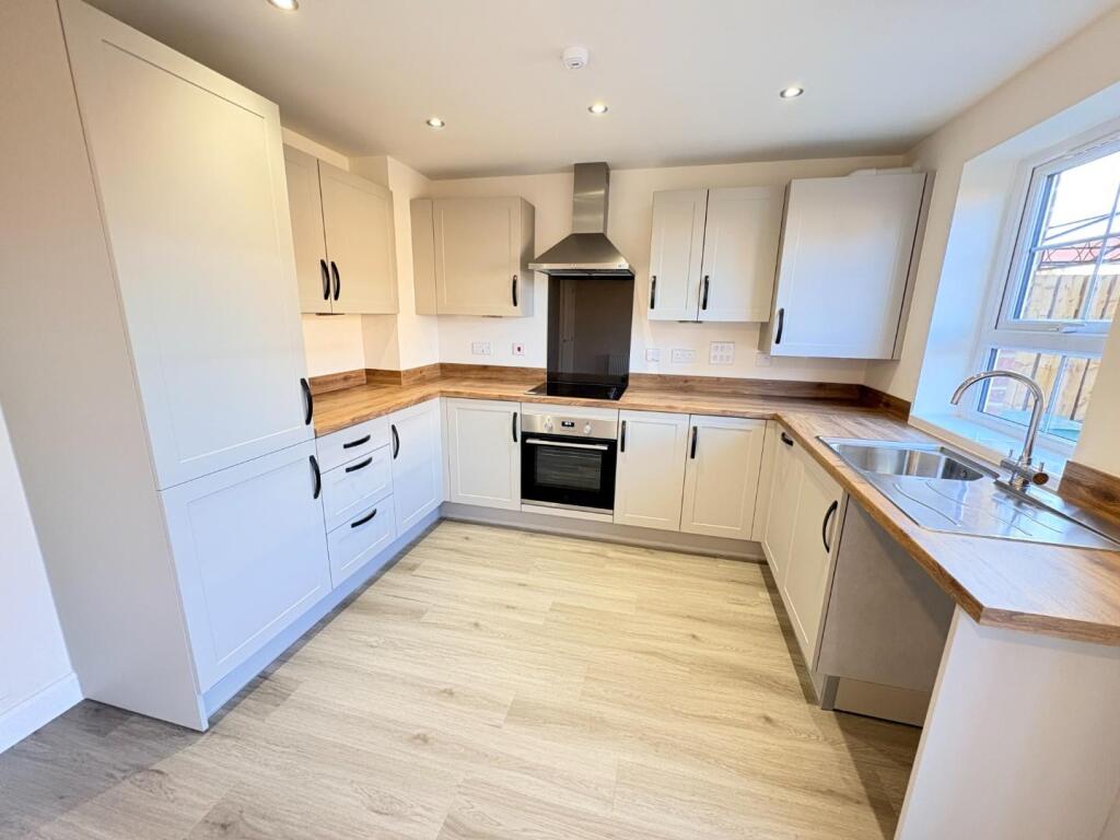 House in Stockton-on-Tees - More