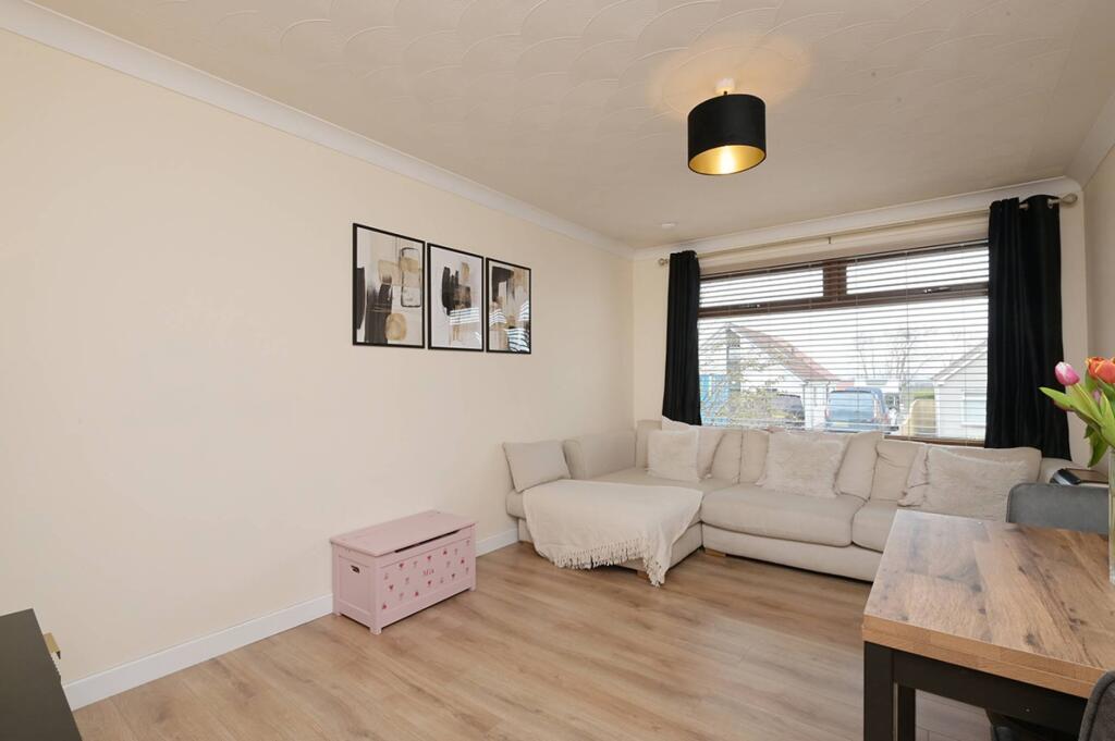 Main image of property: 27 Belmont Avenue, Shieldhill, Falkirk, FK1 2BS