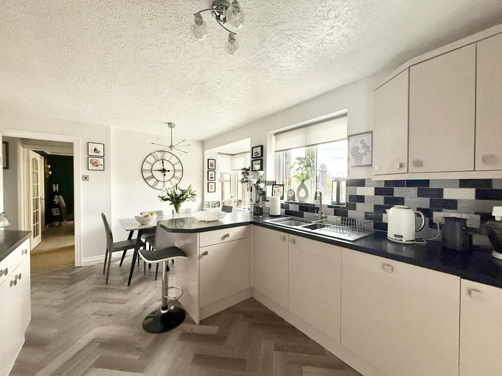 House in Bath, Yeovil Without - More
