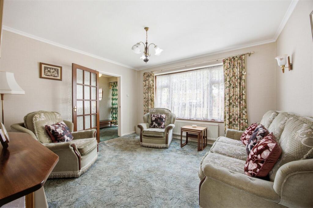 House in London, Cowley - View 3