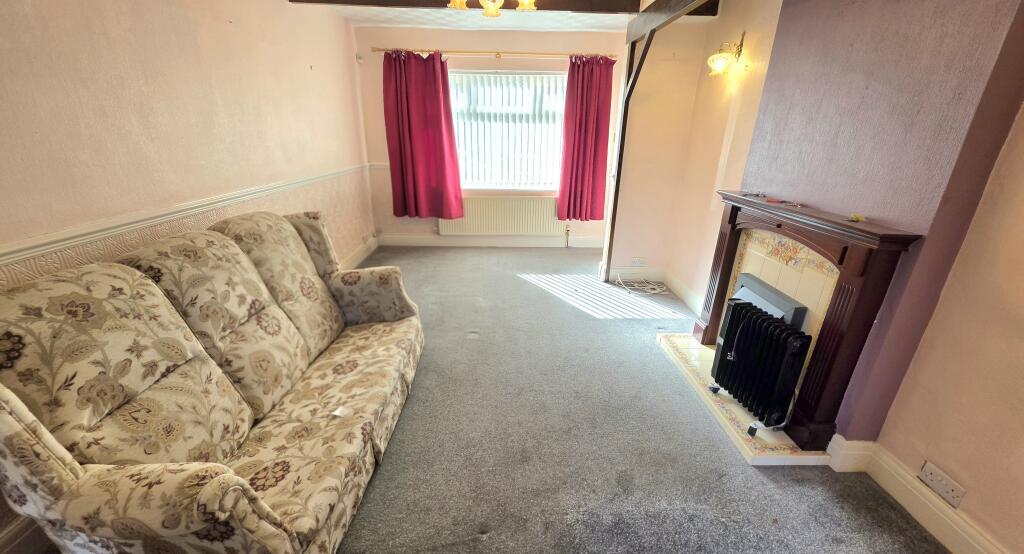 House in Tameside, Greater Manchester - View 4