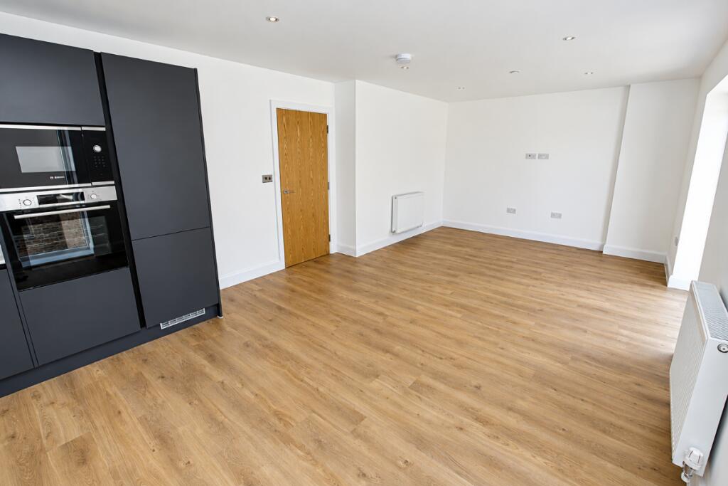 Apartment in Canterbury - View 5