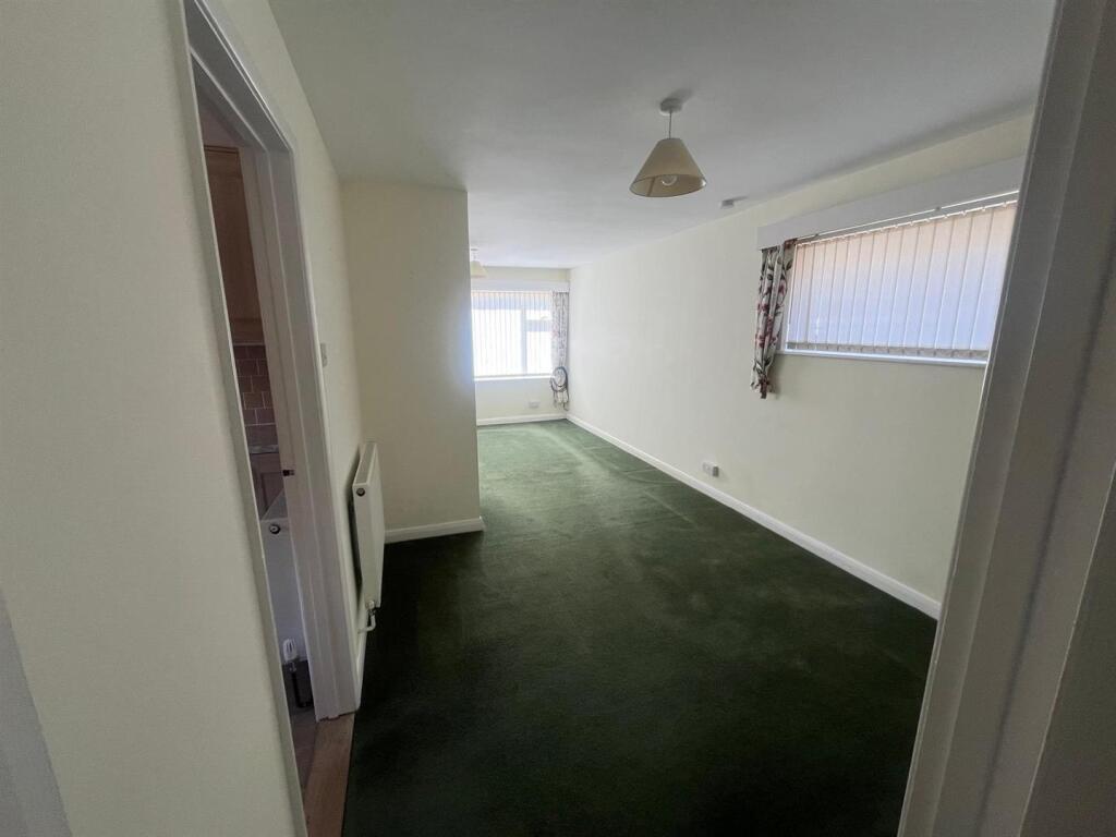 House in Mid Suffolk, Combs Ford, Stowmarket - More