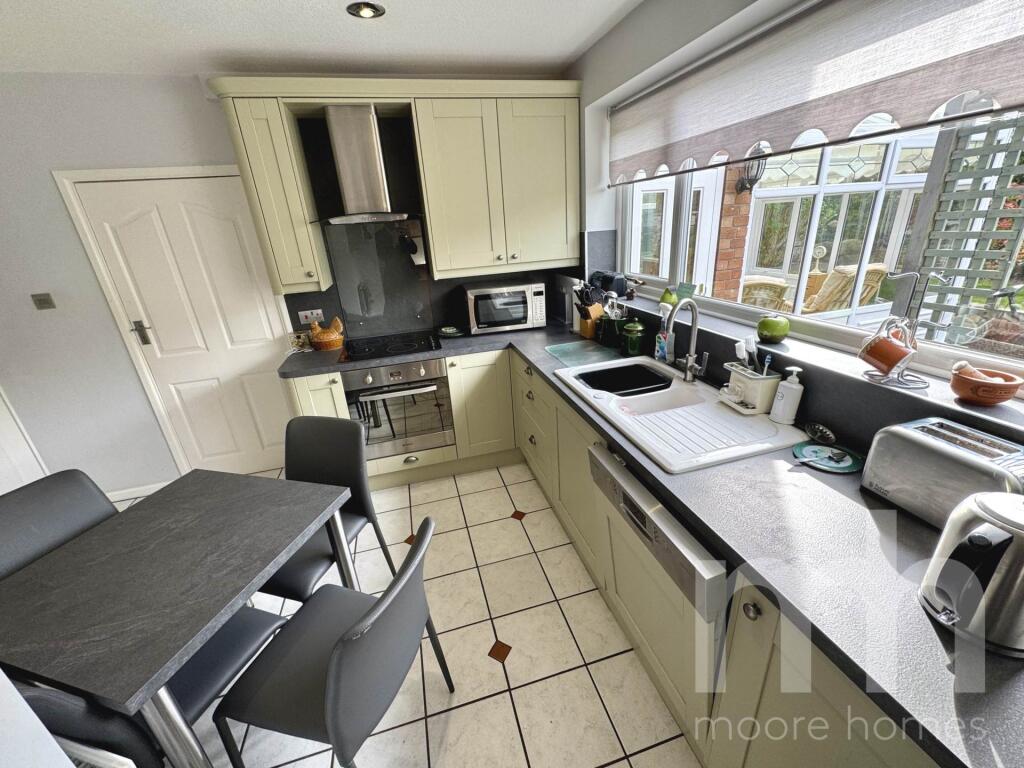 ADELAIDE ROAD, Bramhall SK7 1LU photo 5