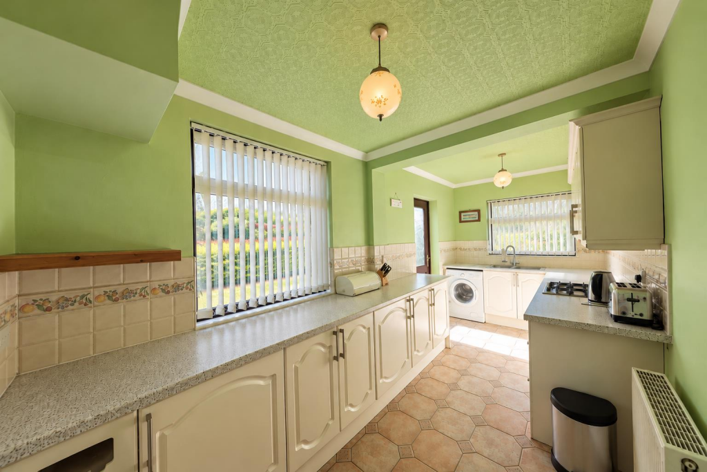 House in Hull, Avenues - View 4