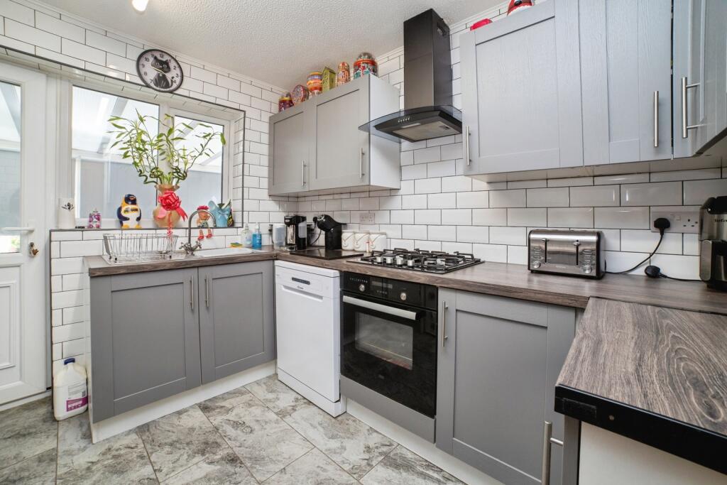 House in Ashfield, Sutton in Ashfield, Nottinghamshire - More