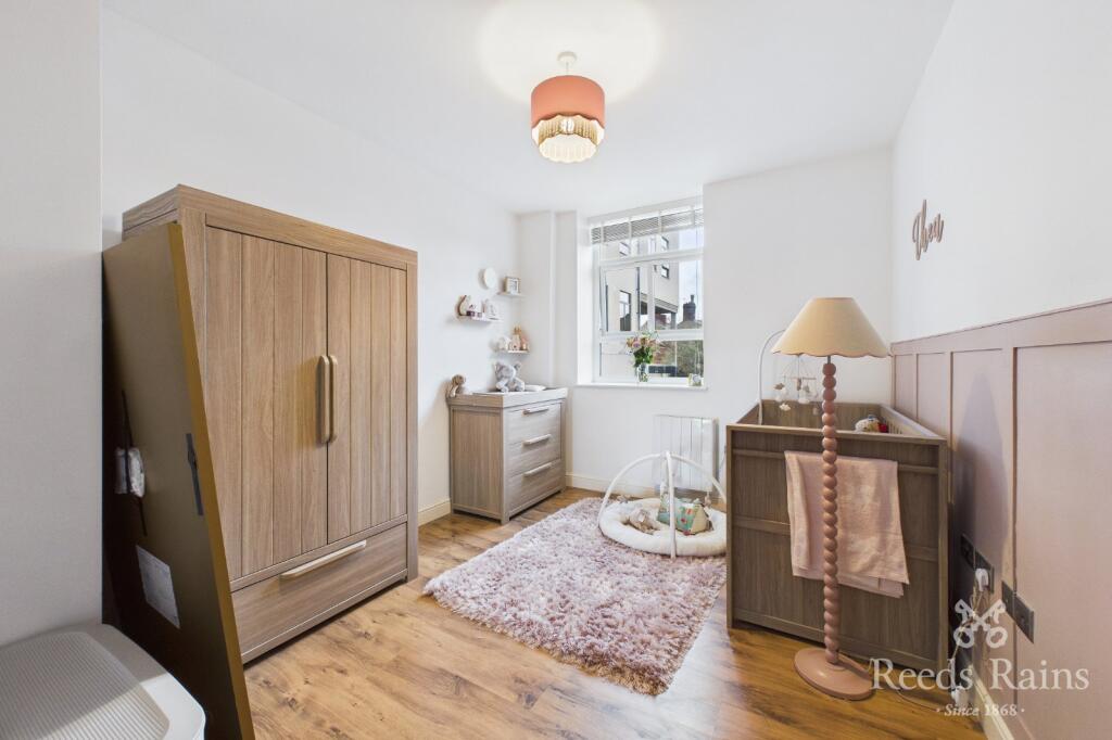 Apartment in Stockport, Heaton Norris, Shaw Heath - View 5