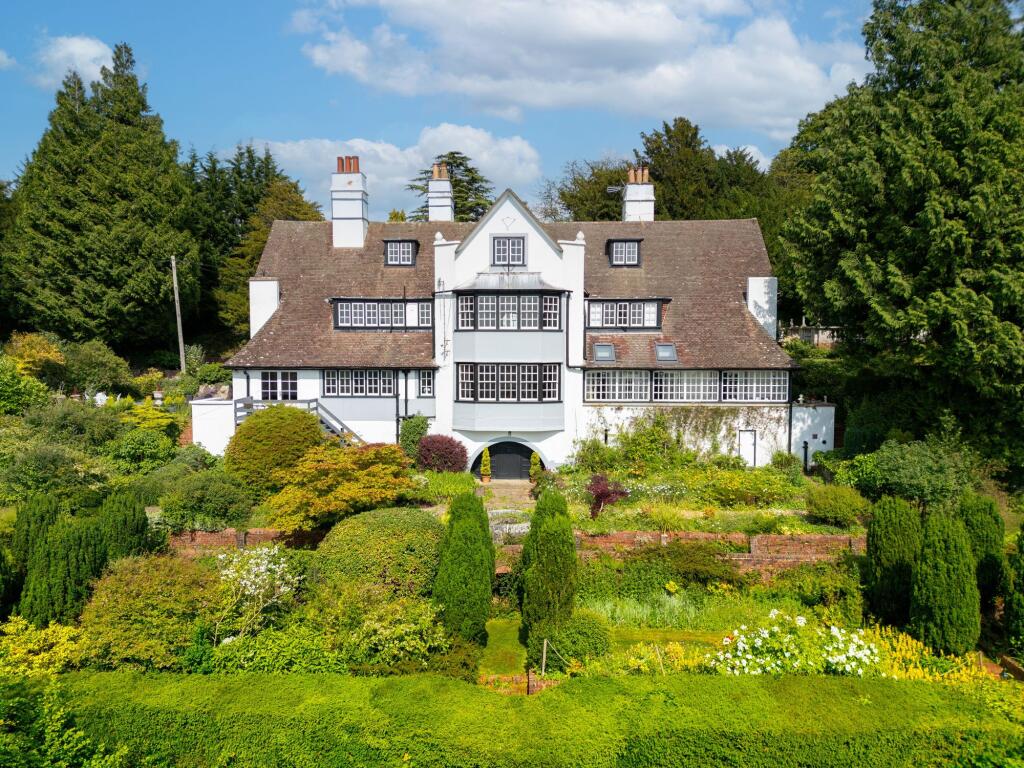 Main image of property: Camp Road, Woldingham, CR3